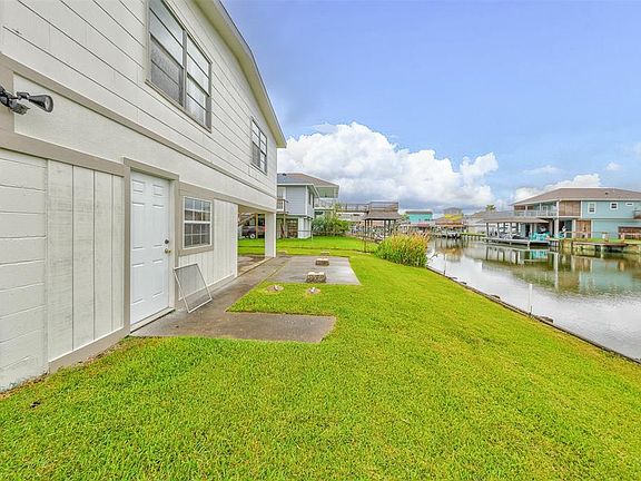 5th image of 89 Tarpon Street