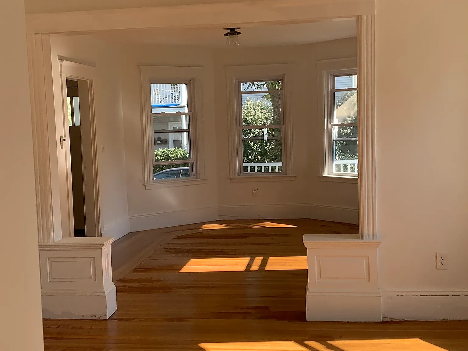 2 bed, 1000 sqft, $2,640 — Photo 4
