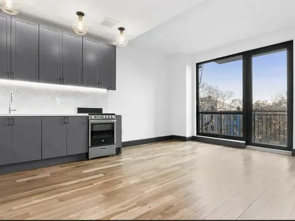 1134 Fulton Street image 1 of 9