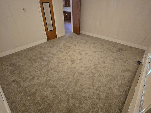 5th image of 423 S Johnson St APT 2