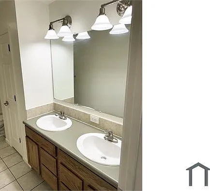 3185 W Nevada Pl — Photo 7