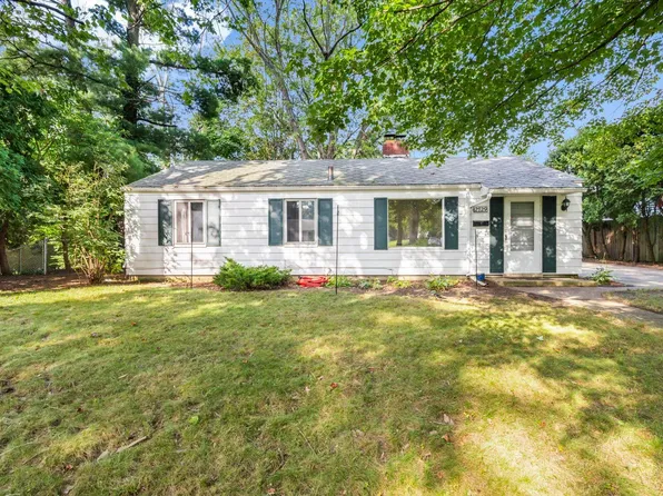 2729 Hilltop Dr, South Bend, IN 46614