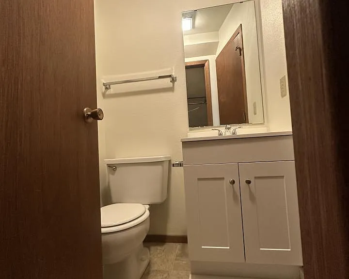 980 N 17th St #10 — Photo 5