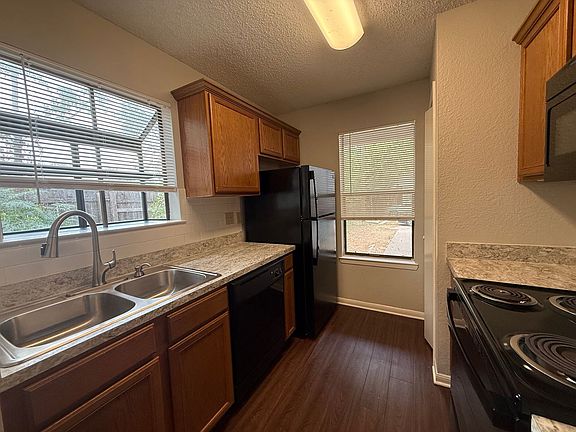 5th image of 8902 Schick Rd #D
