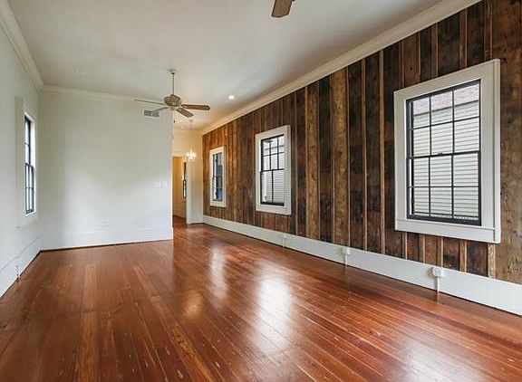 5th image of 937 Bartholomew St