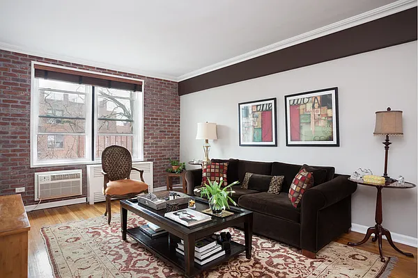 Sold by Stribling | media 21