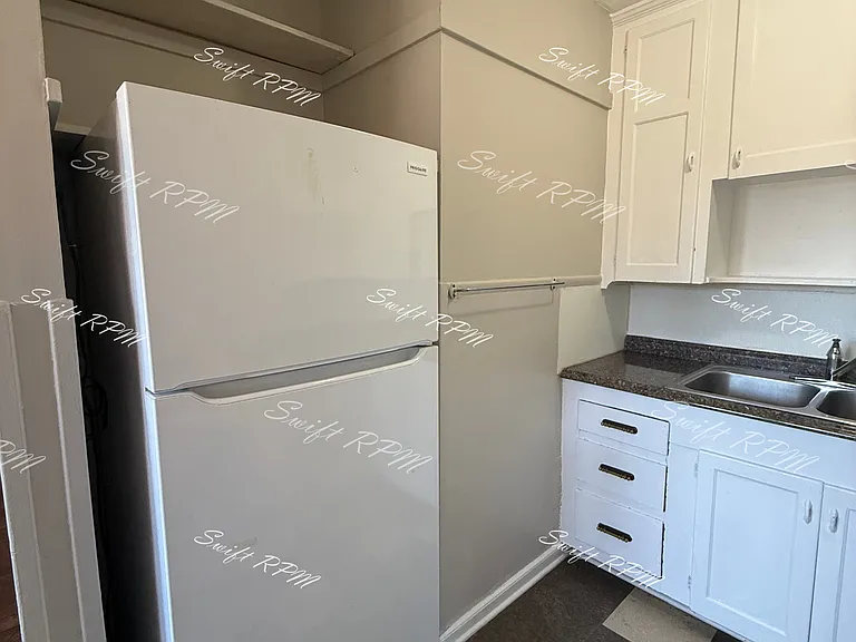 1147 Oakland Ave — Photo 7