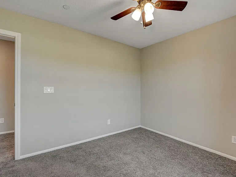 2806 Alenga St — Photo 33