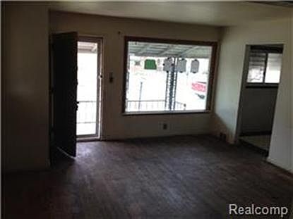 5th image of 2637 S Ethel St