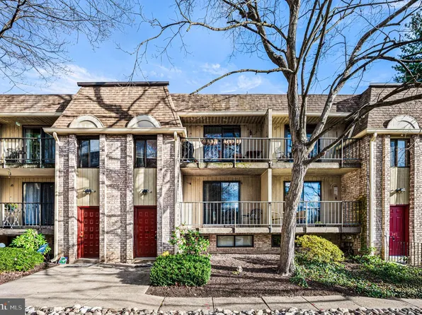 338-B Saybrook Ln, Wallingford, PA 19086