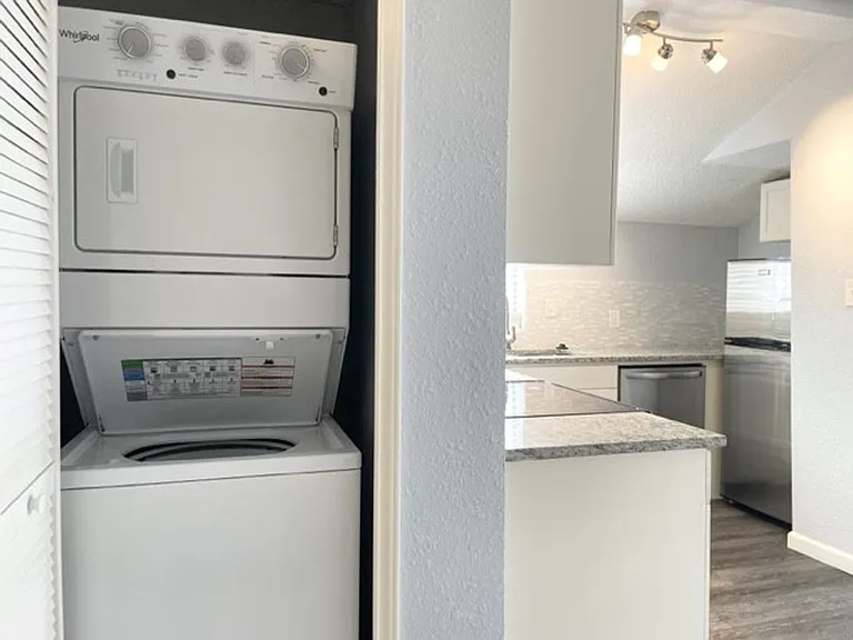 4522 Gaston Ave — Photo 6