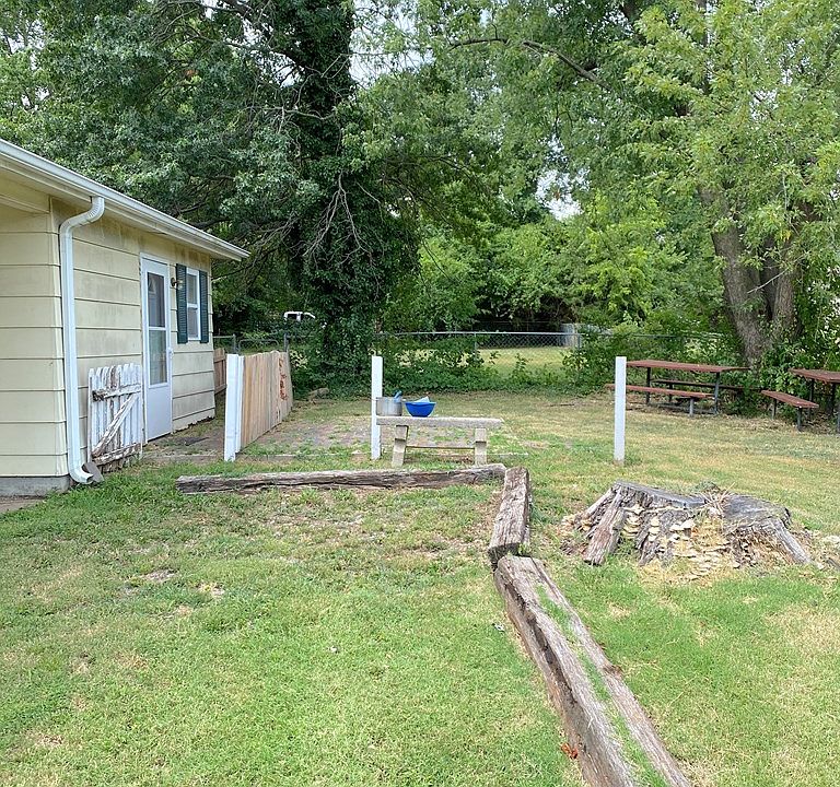 503 E Melvin St, Arma, KS 66712 Zillow