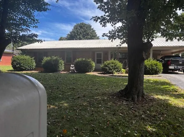 1018 Melody Ln, Lawrenceburg, KY 40342