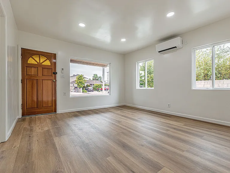 12856 Rubens Ave — Photo 14