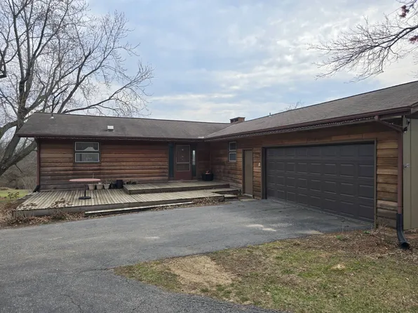 12351 E 820th St, Colchester, IL 62326