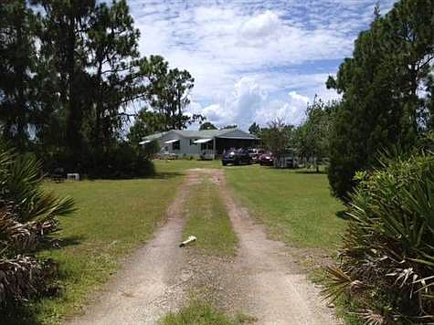 5th image of 3330 Cord Ave