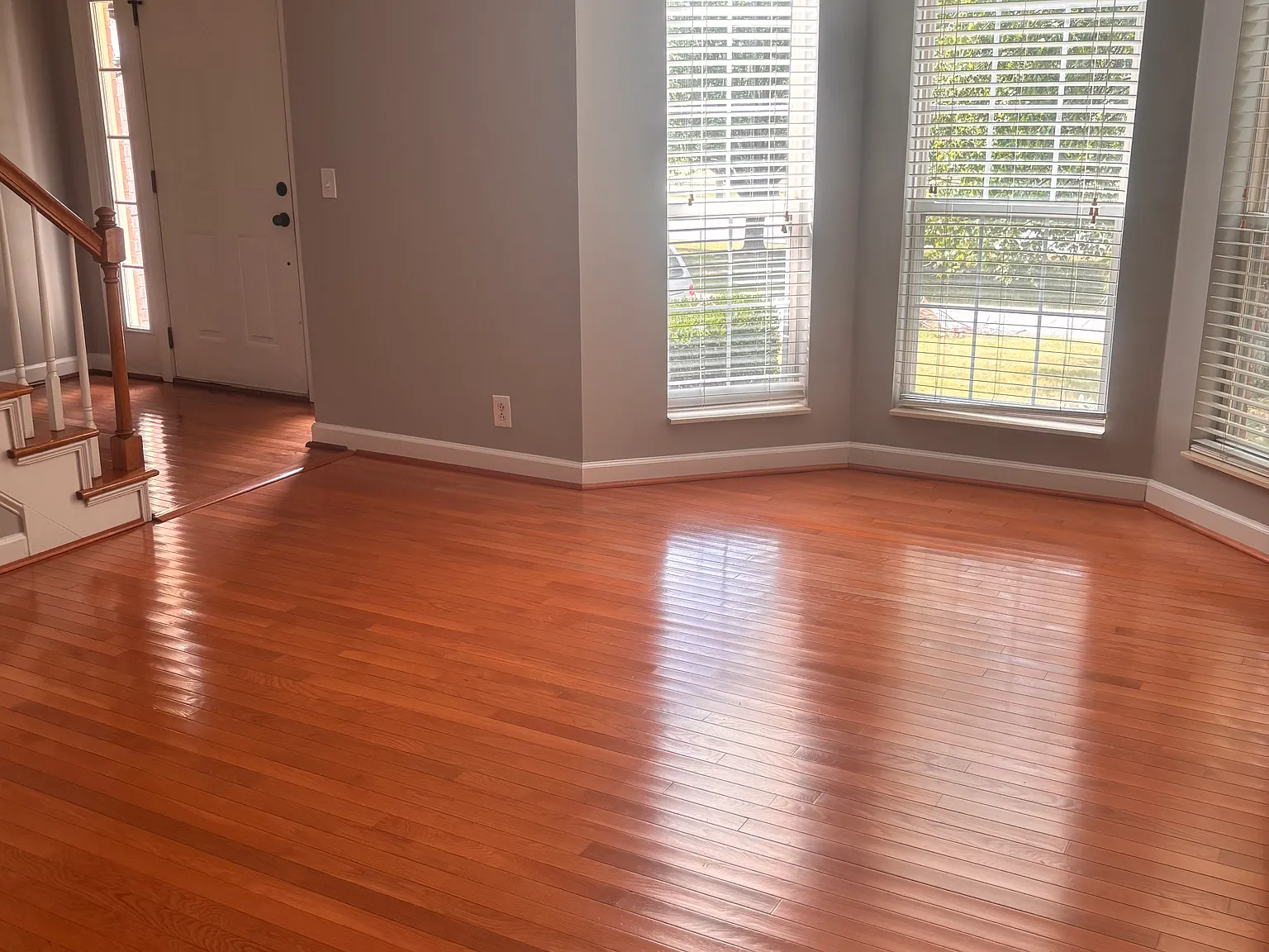4 bed, 2.5 bath, 2314 sqft, $2,600 — Photo 3