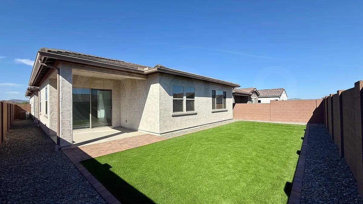 5 bed, 3.5 bath, 2514 sqft, $3,950 — Photo 4