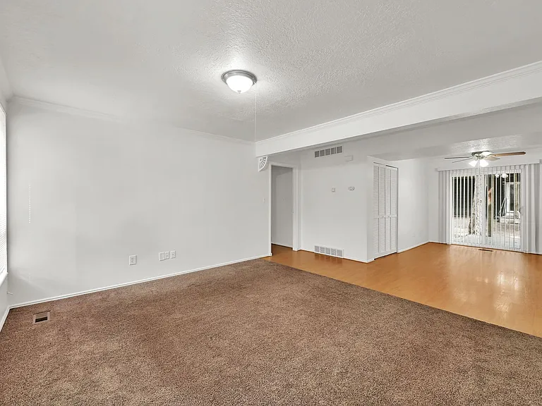 Shady Lane Apartments — Photo 21