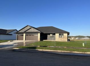 2111 Sierra Ave, Holmen, WI 54636