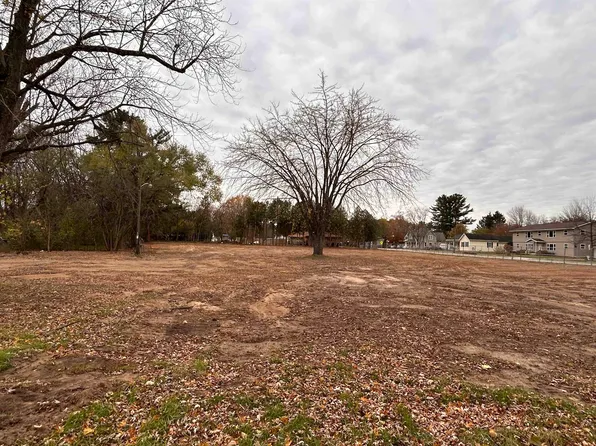 327 S Waupaca St, Wautoma, WI 54982