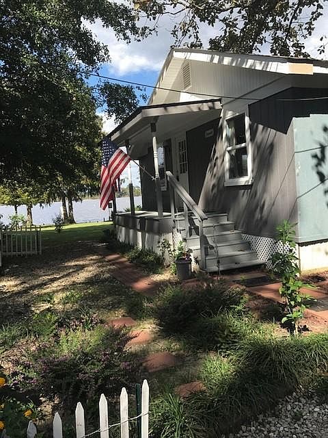 1st image of 470 Harrington Dr