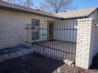 206 Whispering Oaks St, San Antonio, TX 78233
