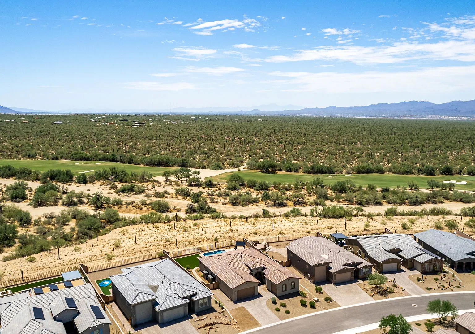 Stunning Home in Gated Dove Mountain Community! Private Pool, Mountain Views & Resort-Style Living! — Photo 4