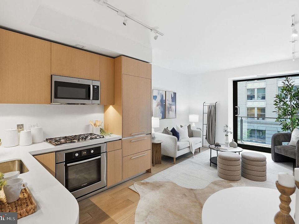 1st image of 925 H St NW APT 308