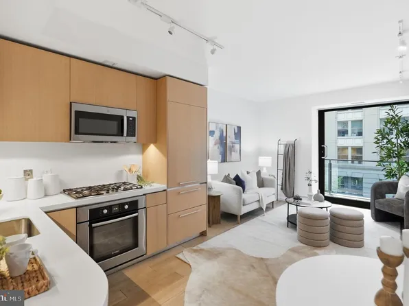 925 H St NW APT 308, Washington, DC 20001