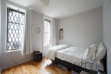 Rented by Rennit Inc.