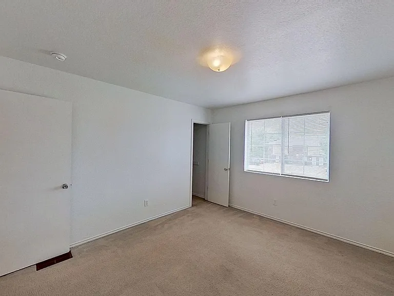 4002 Madison Dr #A — Photo 12