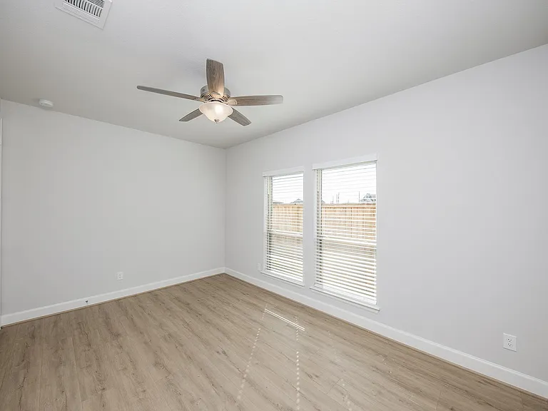 29819 Breezy Pines Loop — Photo 12