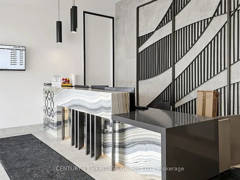 8888 Yonge St #718 — Photo 7