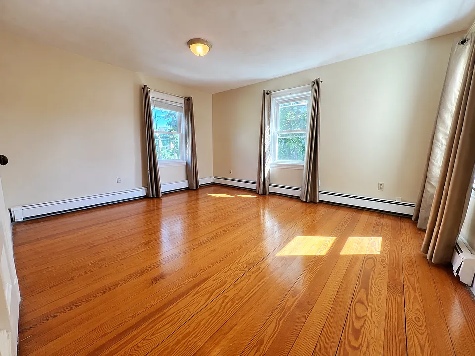 17 Crafts St #1