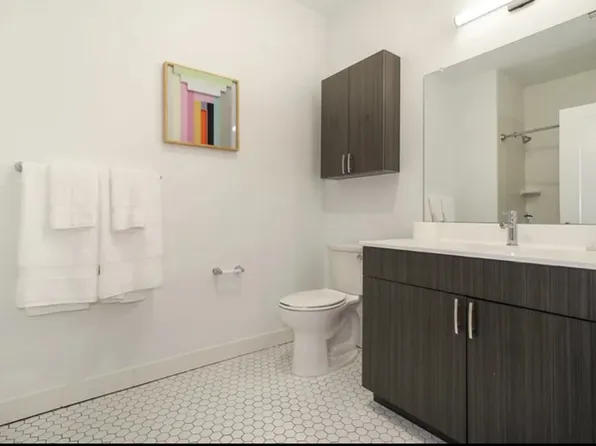 668a Avenue East image 3 of 10