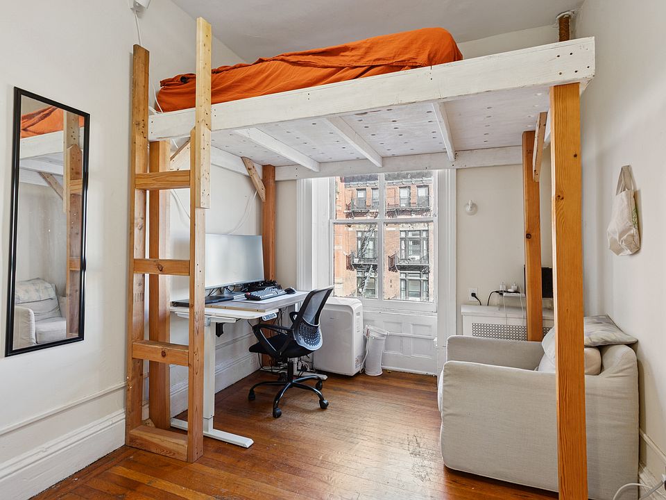 2nd image of 118 Montague St APT 10