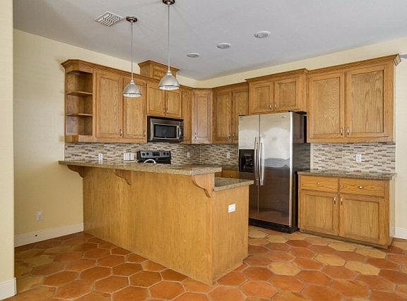 5th image of 1412 Keeton Ave