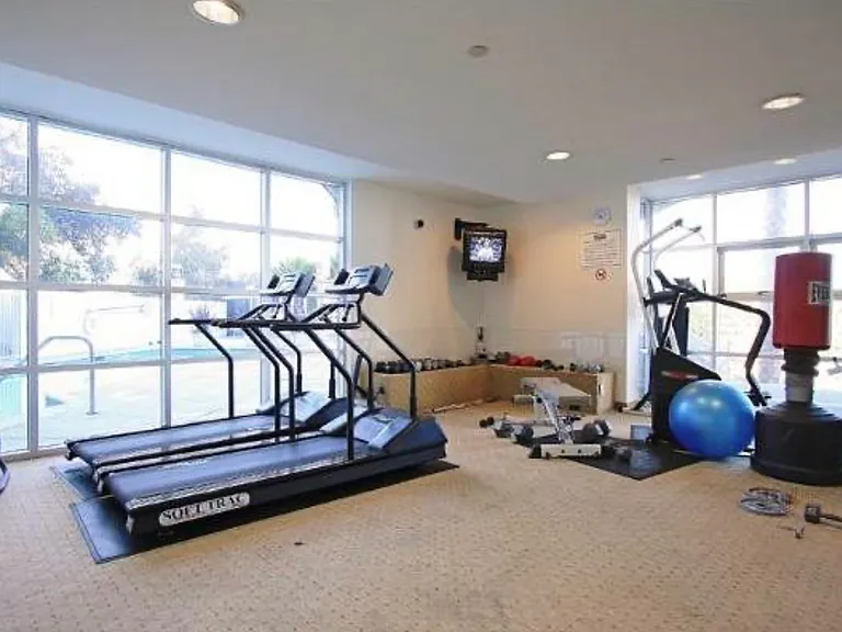171 N Church Ln #Penthouse 10 — Photo 9