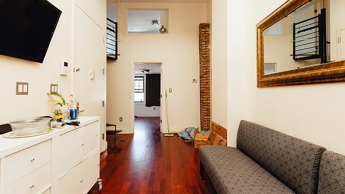 Rented by Nooklyn NYC LLC | media 32