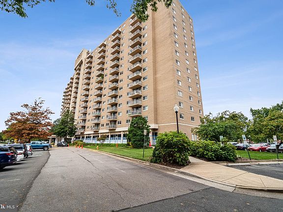 3rd image of 1225 Martha Custis Dr APT 1112