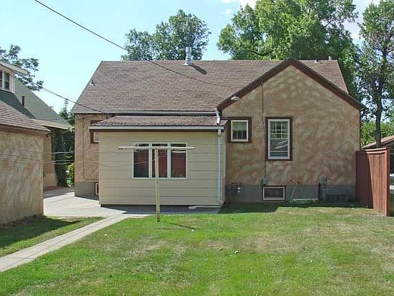 2nd image of 233 Avenue C
