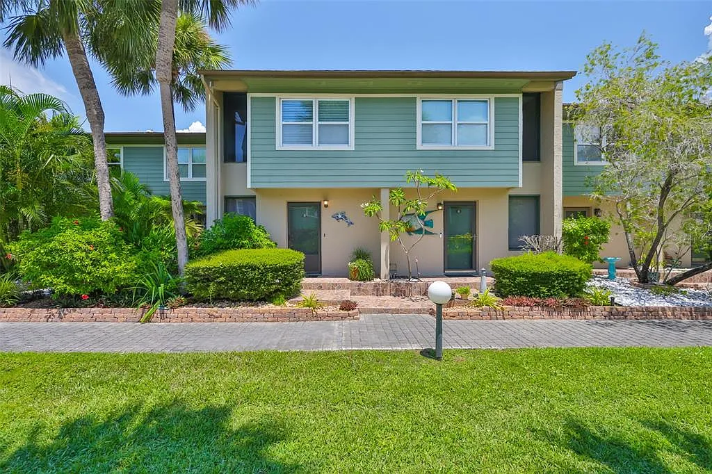 Building Photo - 1028 Apollo Beach Blvd #8