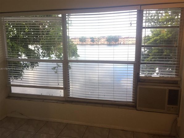 18801 NE 2nd Ave APT 1014, Miami, FL 33179