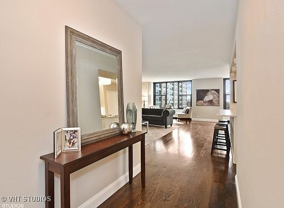 4th image of 3150 N Lake Shore Dr APT 11B