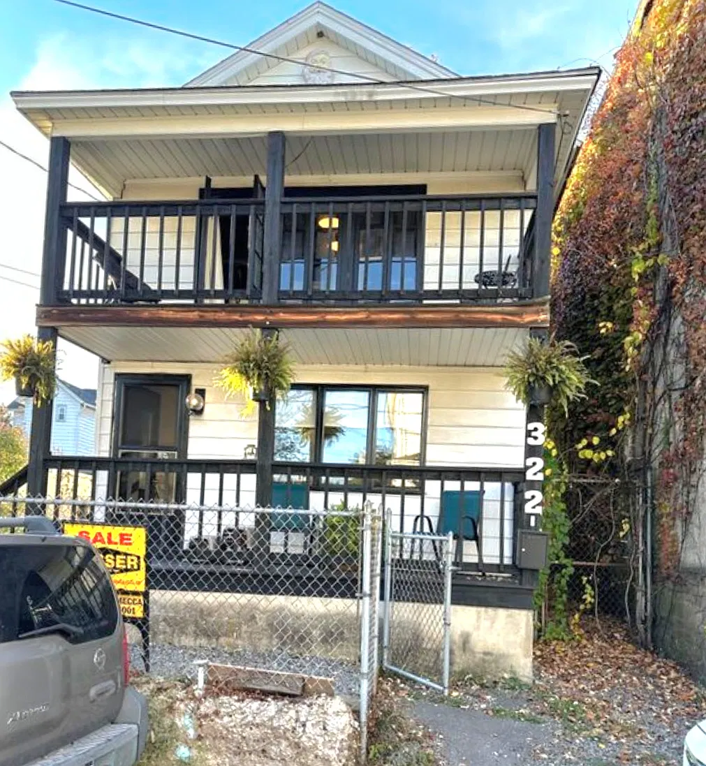 2 bed, 870 sqft, $2,400 — Photo 3
