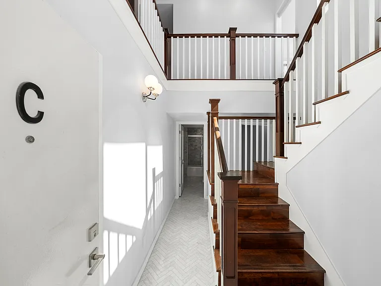 40 15th St #Penthouse C — Photo 31