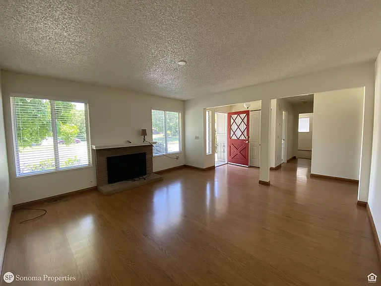 237 Temelec Cir — Photo 4