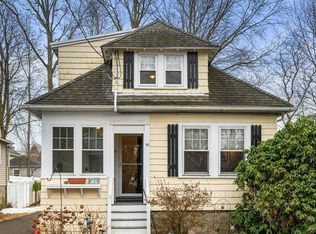 40 Newfield St, West Roxbury, MA 02132