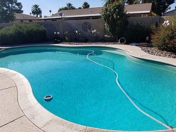 2nd image of 660 S Villa Nueva Dr
